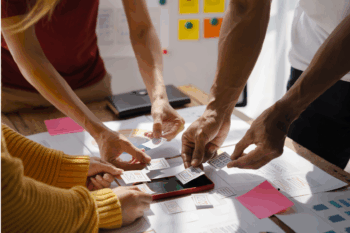 Agence marketing PM3 Porject - Custom iD (2) Travail en agence de communication et de marketing